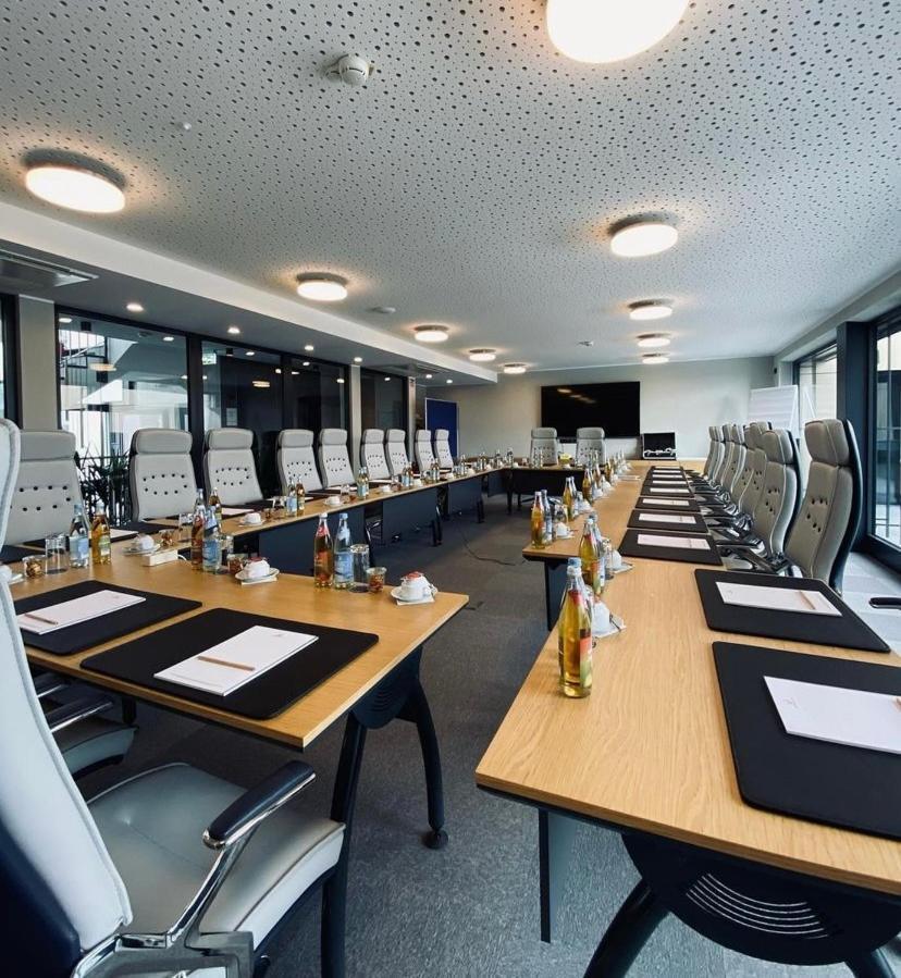 Intergroup Business & Design Hotel Ingolstadt Kosching Exteriör bild
