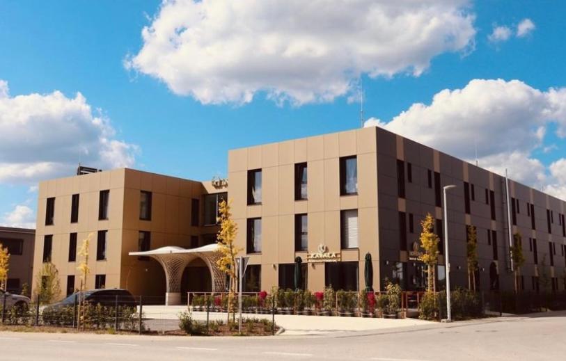 Intergroup Business & Design Hotel Ingolstadt Kosching Exteriör bild