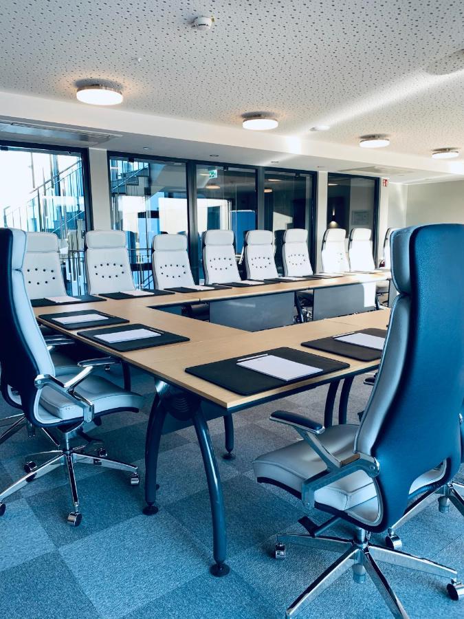 Intergroup Business & Design Hotel Ingolstadt Kosching Exteriör bild