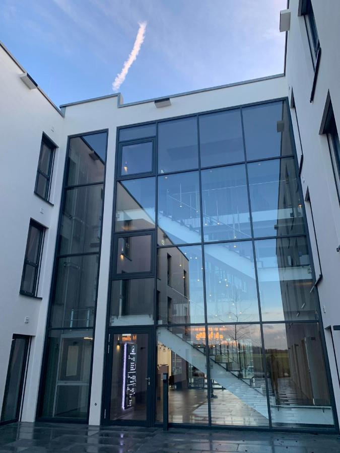 Intergroup Business & Design Hotel Ingolstadt Kosching Exteriör bild